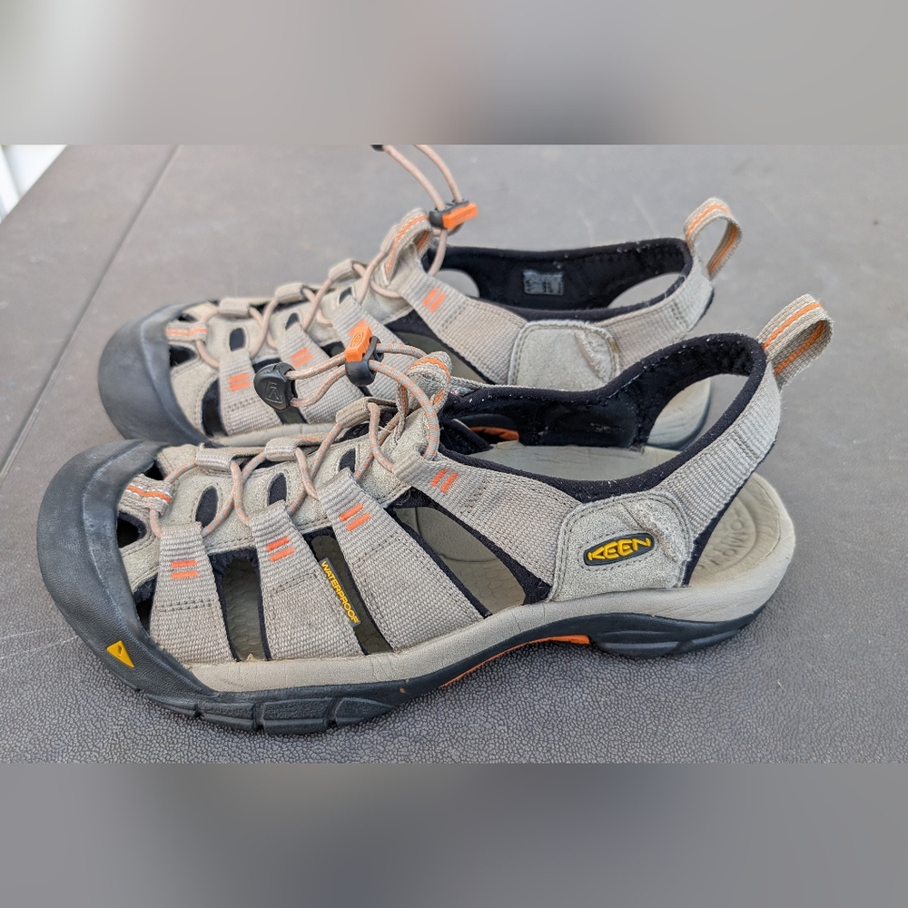 Keen Men's Newport Hiking And Water Outdoor Sandal Tan and Orange